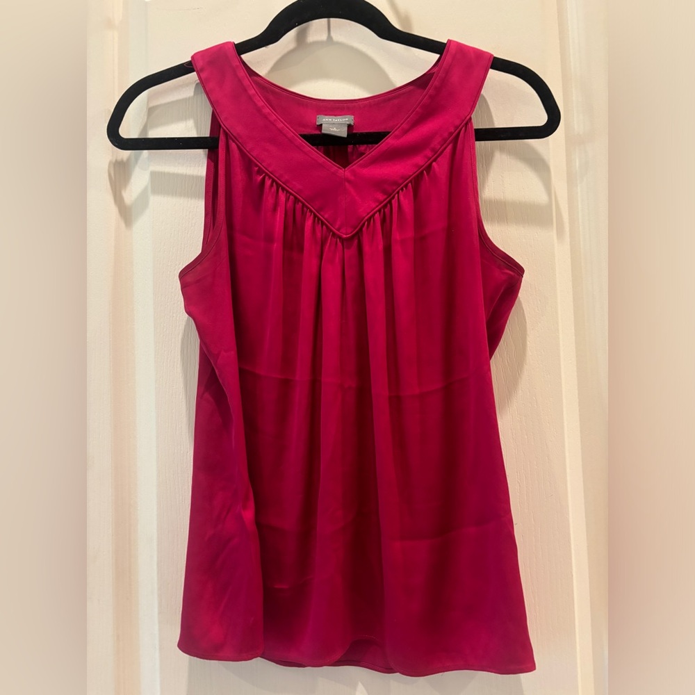 Ann Taylor Fuchsia Sleeveless Blouse